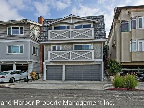 2nd image of 3316 Manhattan Ave #B