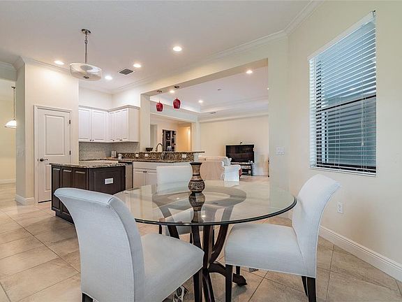 5th image of 7696 Silverwood Ct