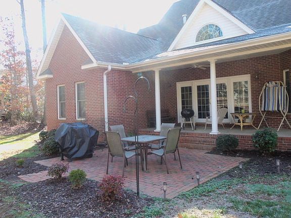 2nd image of 132 Twin Lake Dr