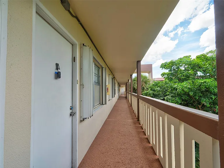 3102 Portofino Point #K3 — Photo 2