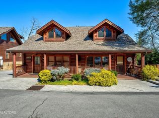 849 Golf View Blvd, Pigeon Forge, TN 37863