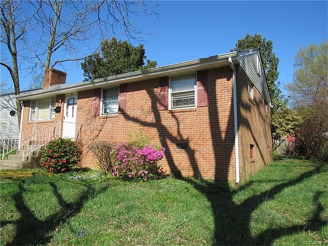 1st image of 126 N Cedar Ave