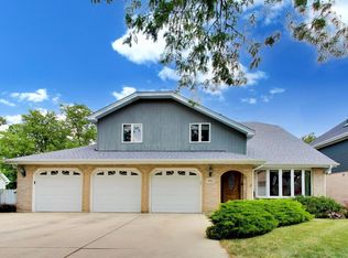 443 N Tara Ln, Addison, IL 60101
