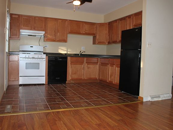 5th image of 1414 Williams Ave