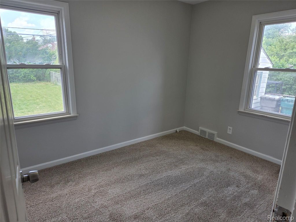 23912 Hollander St, Dearborn, MI - View 5