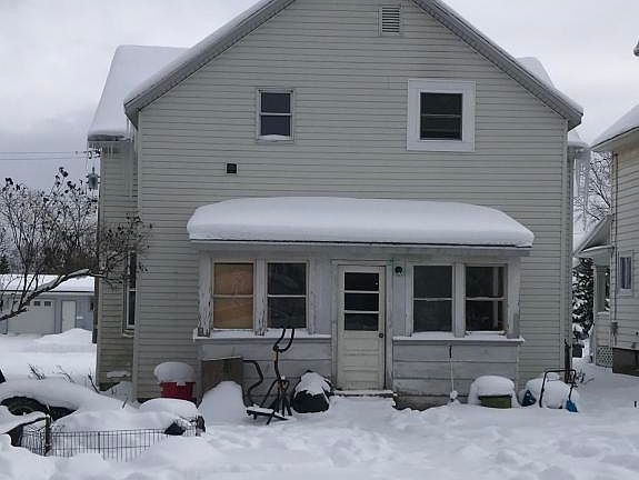 2nd image of 808 Kimball St