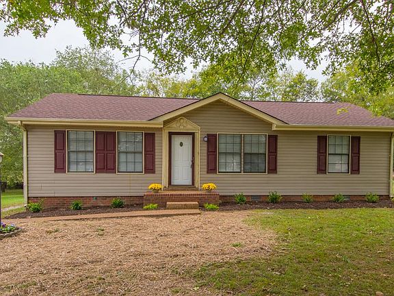 2nd image of 1529 Winding Way Cir