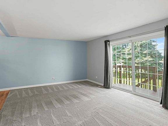 5th image of 1544 Foxcroft Dr