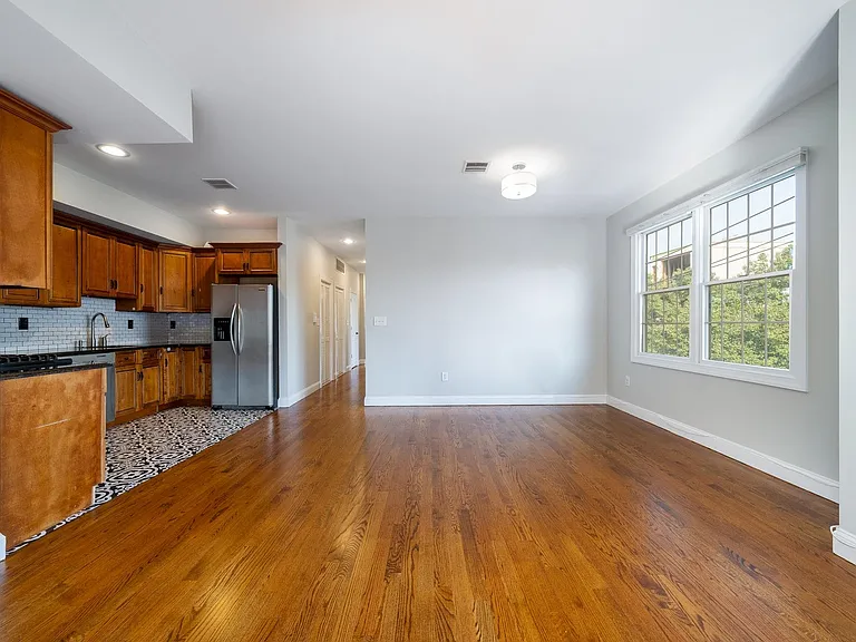 133 Brunswick St #2 — Photo 11