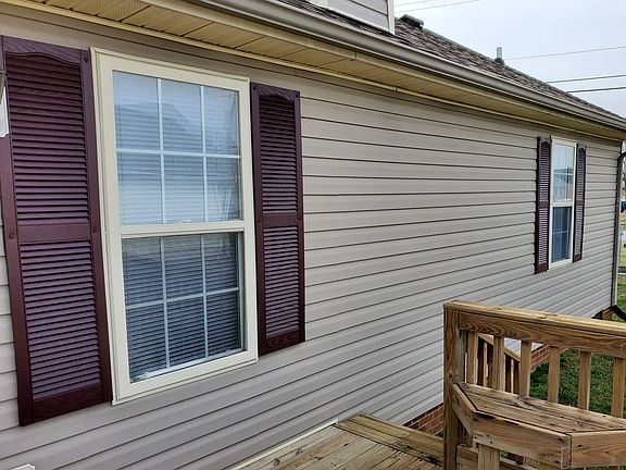 3rd image of 2317 Pecan St