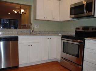 120 Watch Hill Rd, Branford, CT 06405