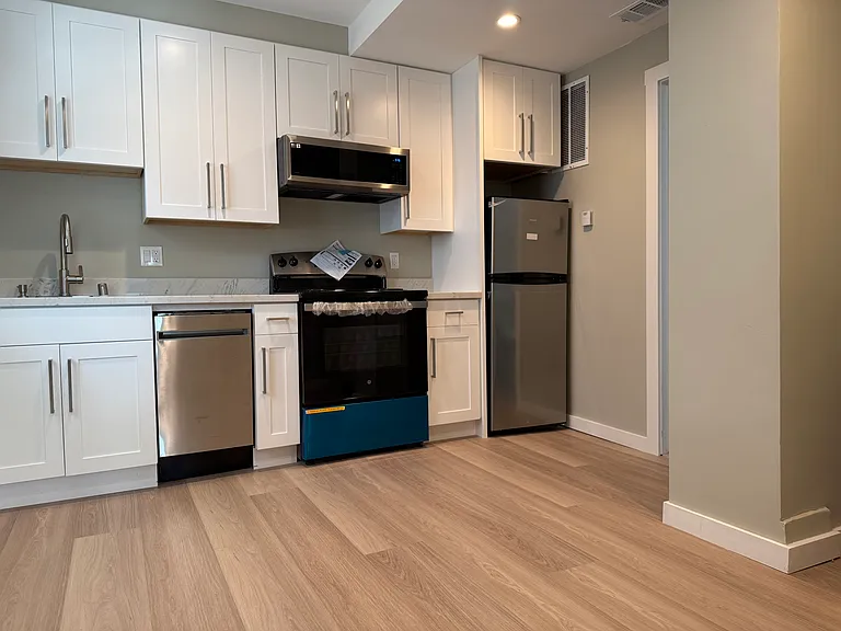 4434 Fulton St #9 — Photo 1