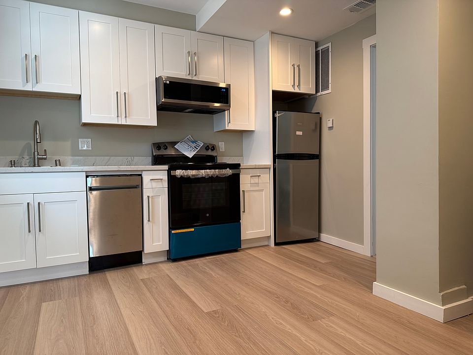 1st image of 4434 Fulton St #9