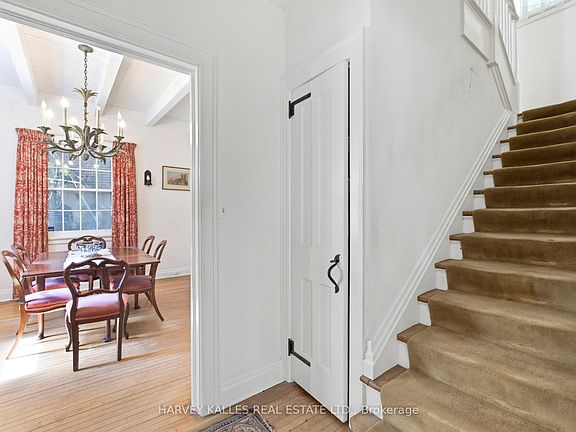 5th image of 38 Donwoods Dr