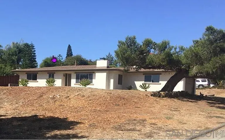 431 W Mimosa Ave — Photo 1