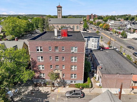 2nd image of 5 Haskell St APT 43