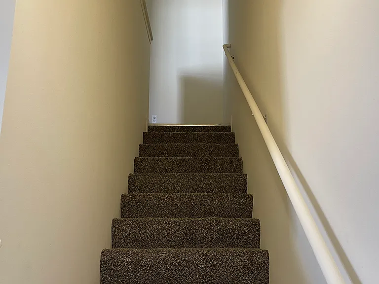 404 Henry Dr — Photo 7