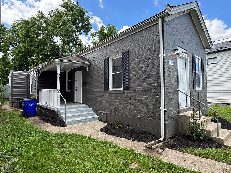 129 Wilson St — Photo 17
