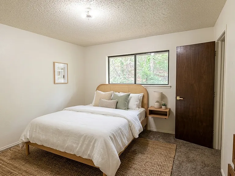 1002 Vera Ct — Photo 3