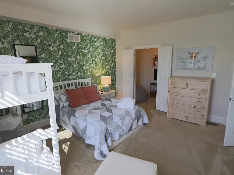 18834 Bethpage Dr — Photo 18