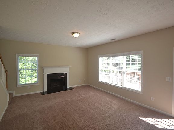 5th image of 1221 Aviation Ct