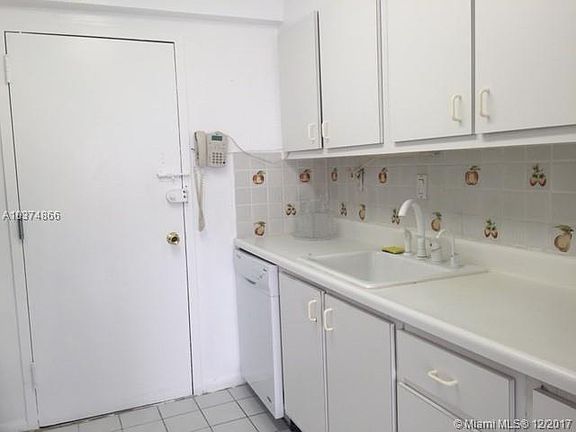 3rd image of 17800 Atlantic Blvd Ph 14