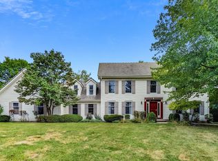 1540 Thorneberry Ct, Libertyville, IL 60048