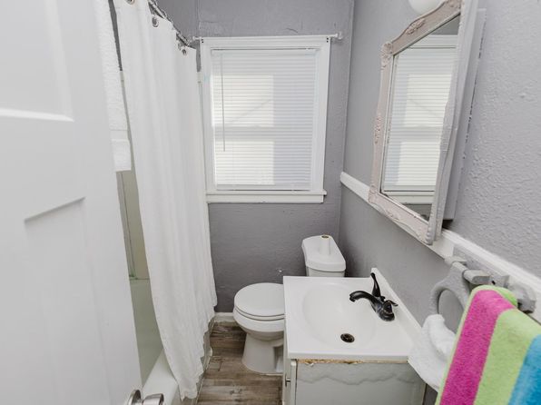 wichita-kansas-443167402 picture