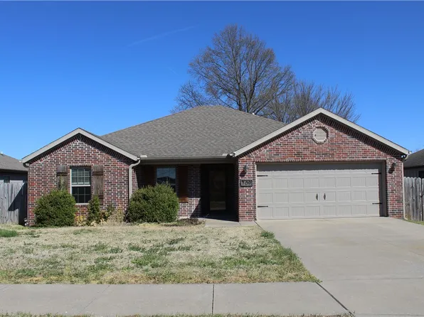 709 Olivia Ln, Centerton, AR 72719