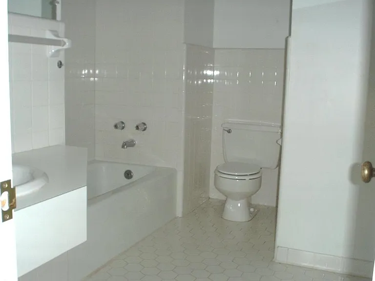 1901 Darryl Dr — Photo 4