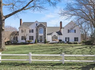5 Eastbrook Farm Ln, Southborough, MA 01772