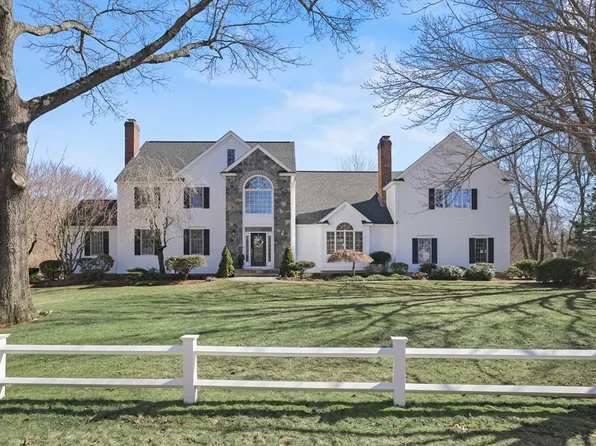 5 Eastbrook Farm Ln, Southborough, MA 01772