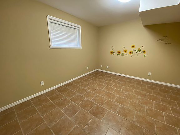 3rd image of 2327 Norcrest Ave #2
