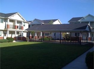 240 Suncrest Rd APT 14, Talent, OR 97540