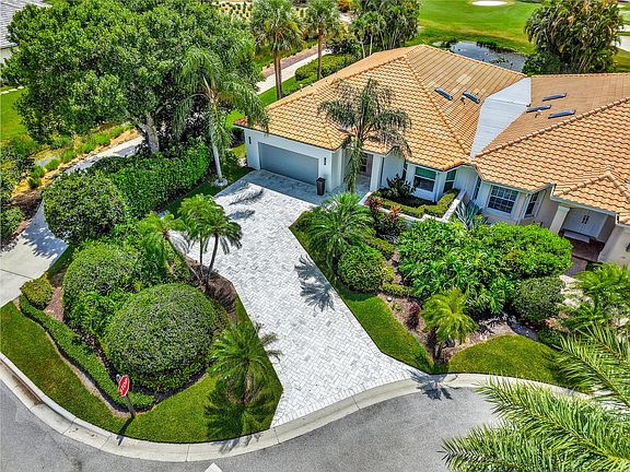 3rd image of 124 Golf Village Boulevard