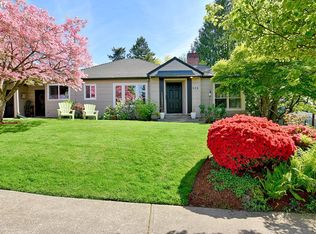 928 SW Evans St, Portland, OR 97219