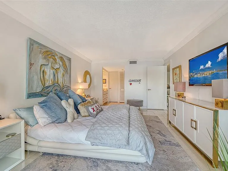 1355 S Portofino Dr #103 — Photo 49