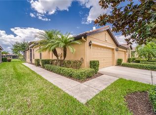 5632 Sunset Falls Dr, Apollo Beach, FL 33572