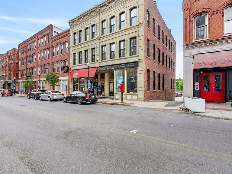 38-42 Washington St — Photo 22