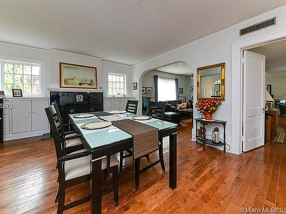 2nd image of 1147 Sorolla Ave #1147