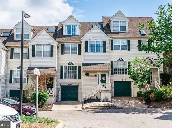 6707 Cinnamon Dr, Philadelphia, PA 19128