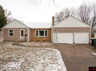 803 Park St S, Fairfax, MN 55332