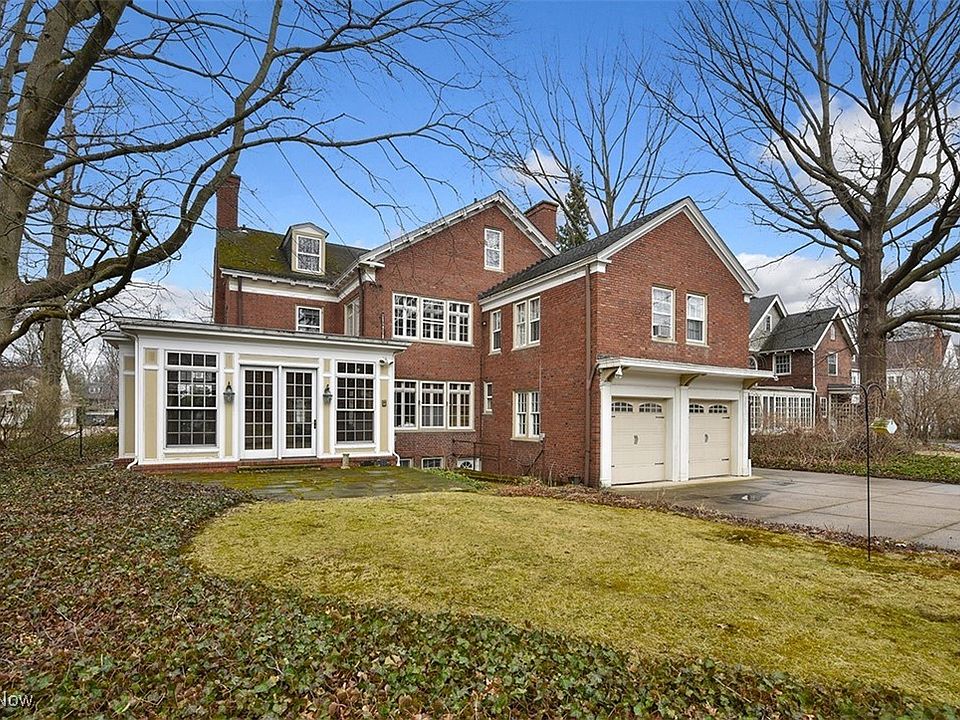 2275 Woodmere Dr, Cleveland Heights, OH 44106 | Zillow
