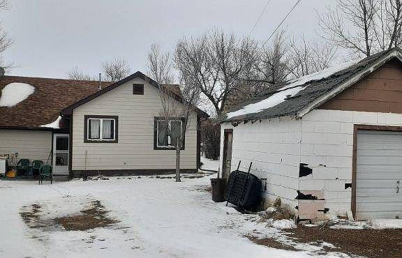 5th image of 631 3rd Ave S