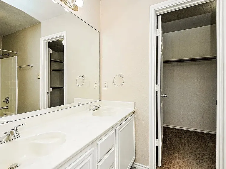 840 Voltamp Dr — Photo 1