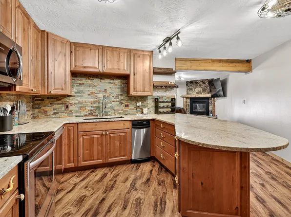 117 E Steam Engine Dr #8A, Brian Head, UT 84719