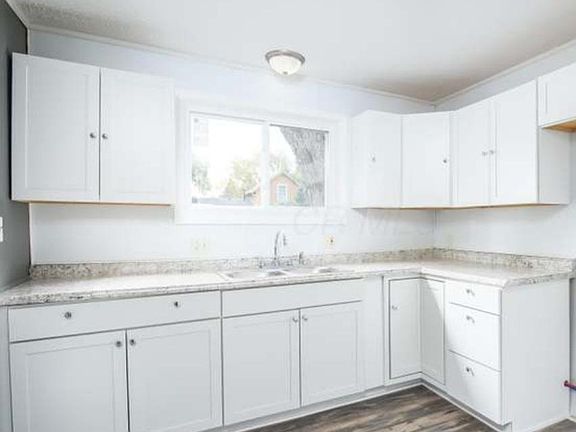 3rd image of 447 W William St