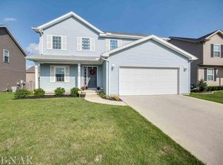 1060 Geyser Peak Rd, Normal, IL 61761