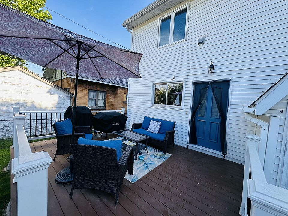 1st image of 702 E Easterday Ave
