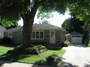 1212 10th Ave NW, Rochester, MN 55901